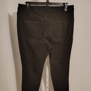 Gloria Vanderbilt Women's Black Amanda Slim Jeans Size 16W Short Stretch